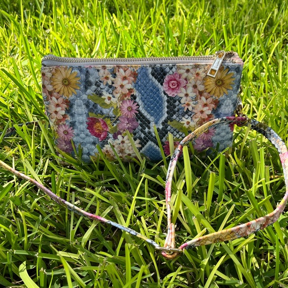 Caroline Hill Handbags - Caroline Hill Liz Floral Crossbody